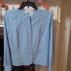 Light blue embroidered blouse 12P